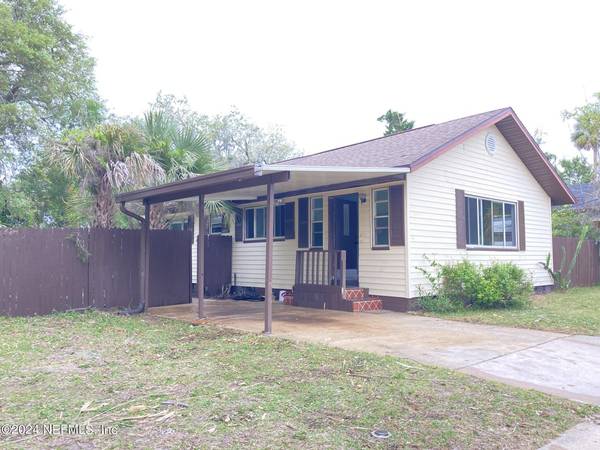 1320 DAYTONA AVE, Holly Hill, FL 32117