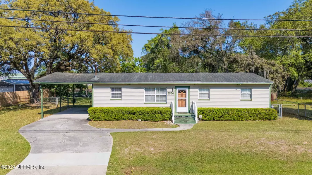 1304 CLINCH DR, Fernandina Beach, FL 32034