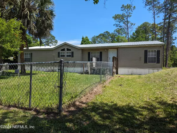 116 ISLANDER RD, Satsuma, FL 32189