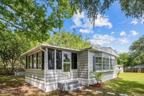 Crescent City, FL 32112,126 FISHERMANS COVE PARADISE RD