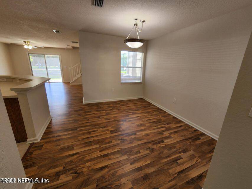Jacksonville, FL 32244,8550 ARGYLE BUSINESS LOOP #202