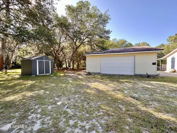 Satsuma, FL 32189,417 2ND AVE