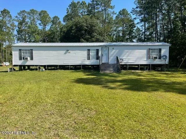 118 LISA ANN TRL, Palatka, FL 32177