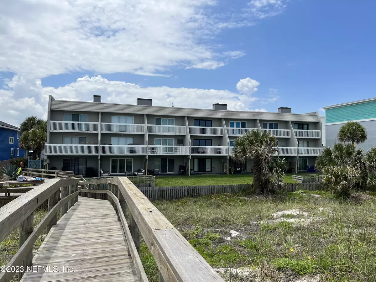 Jacksonville Beach, FL 32250,1701 1ST ST N #1B