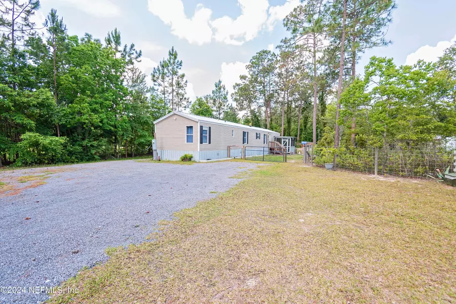 17474 TOMMY RD, Glen St. Mary, FL 32040