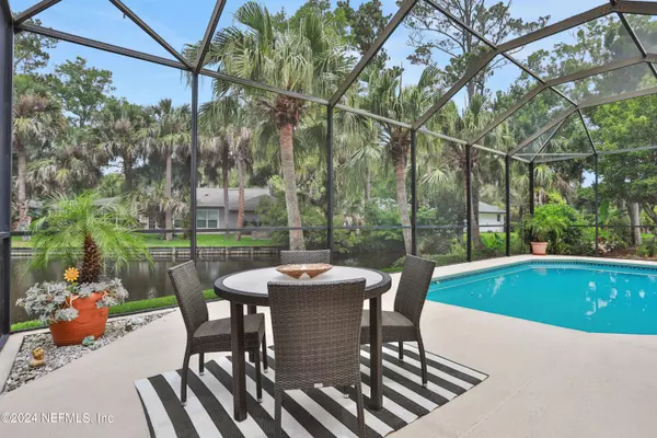 Ponte Vedra Beach, FL 32082,208 OAK POINT LN