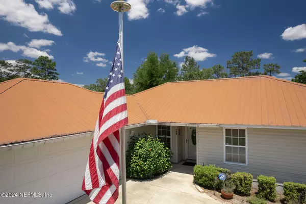 Interlachen, FL 32148,104 WESTWOOD DR