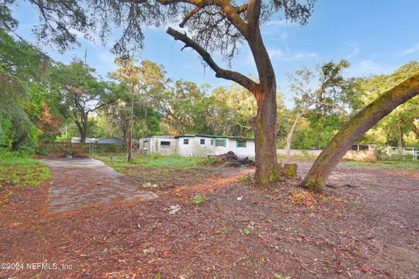 Interlachen, FL 32148,109 DIANA ST