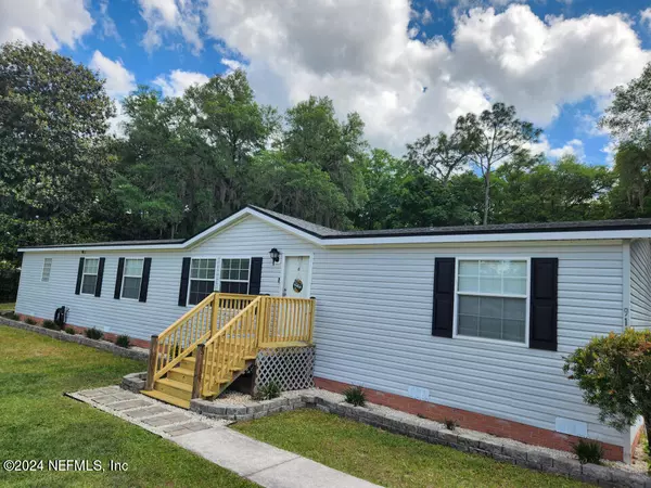 911 HALE RD,  Green Cove Springs,  FL 32043