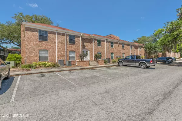 Jacksonville, FL 32207,5201 ATLANTIC BLVD #106