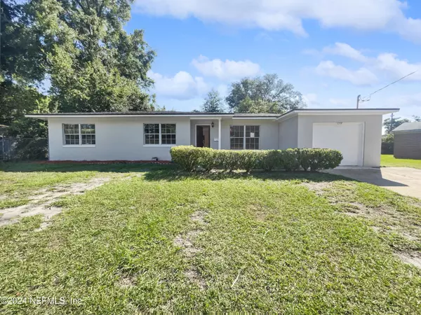 2357 HYDE PARK RD, Jacksonville, FL 32210