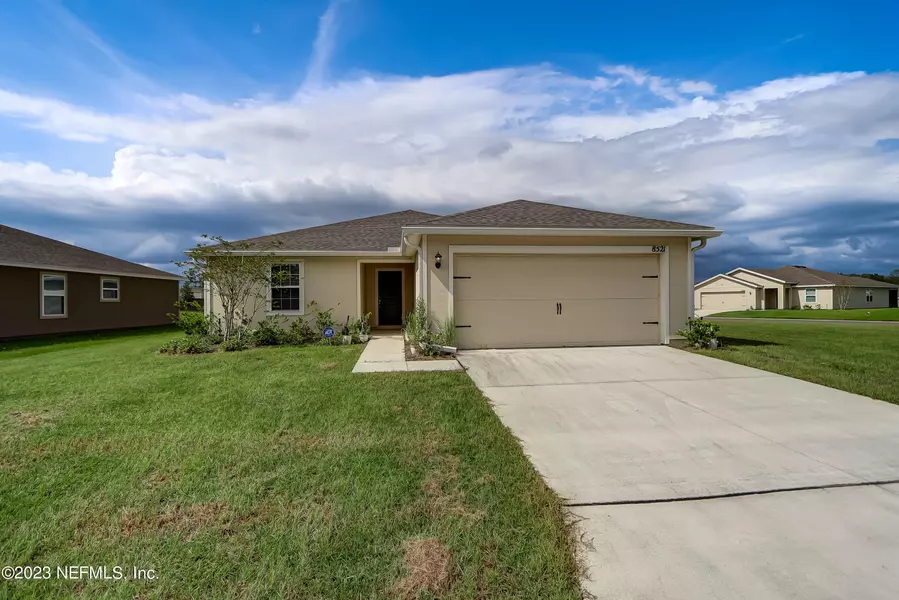 8521 LAKE GEORGE CIR W, Macclenny, FL 32063