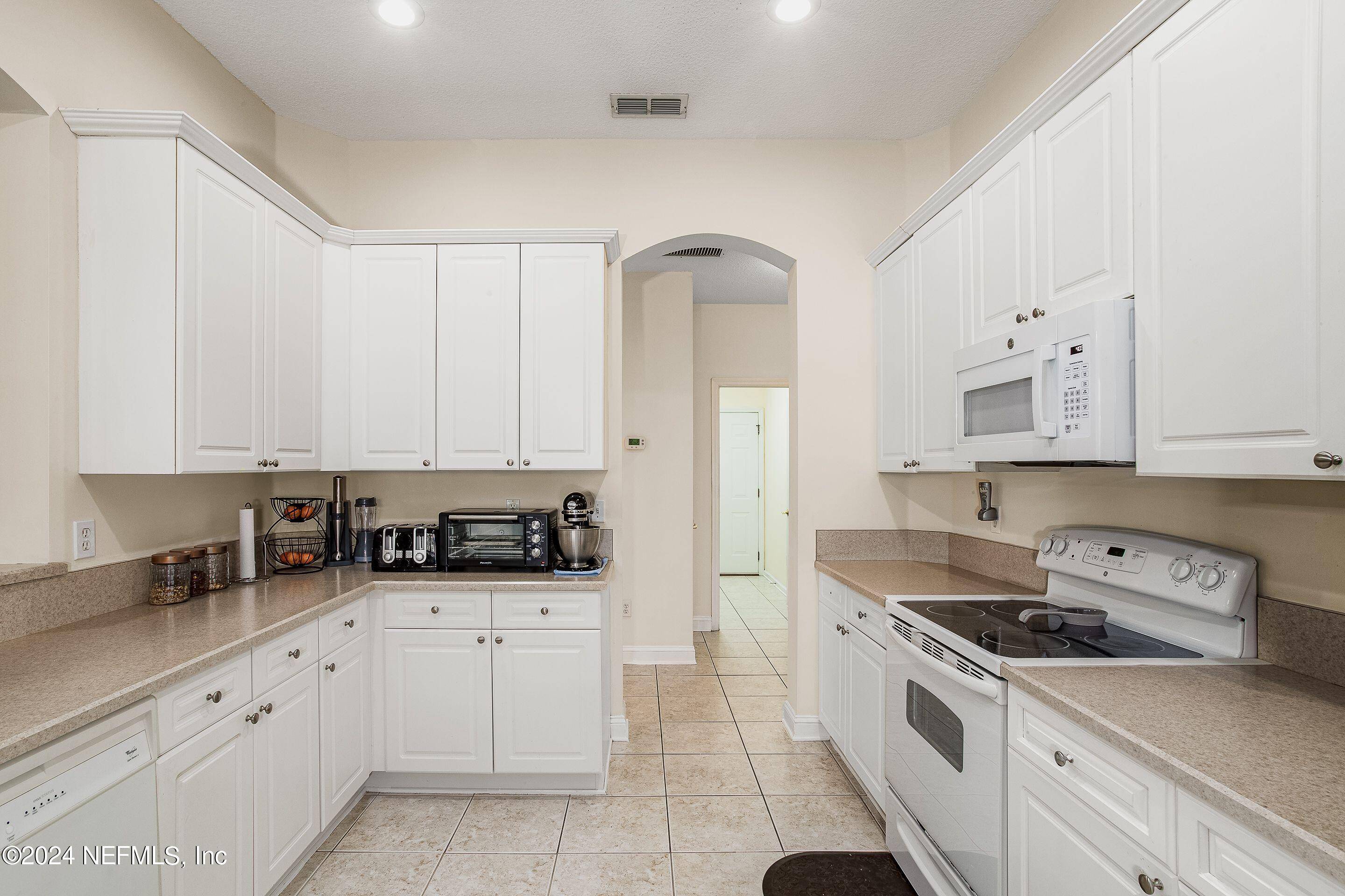 Orange Park, FL 32073,533 GOLDEN LINKS DR