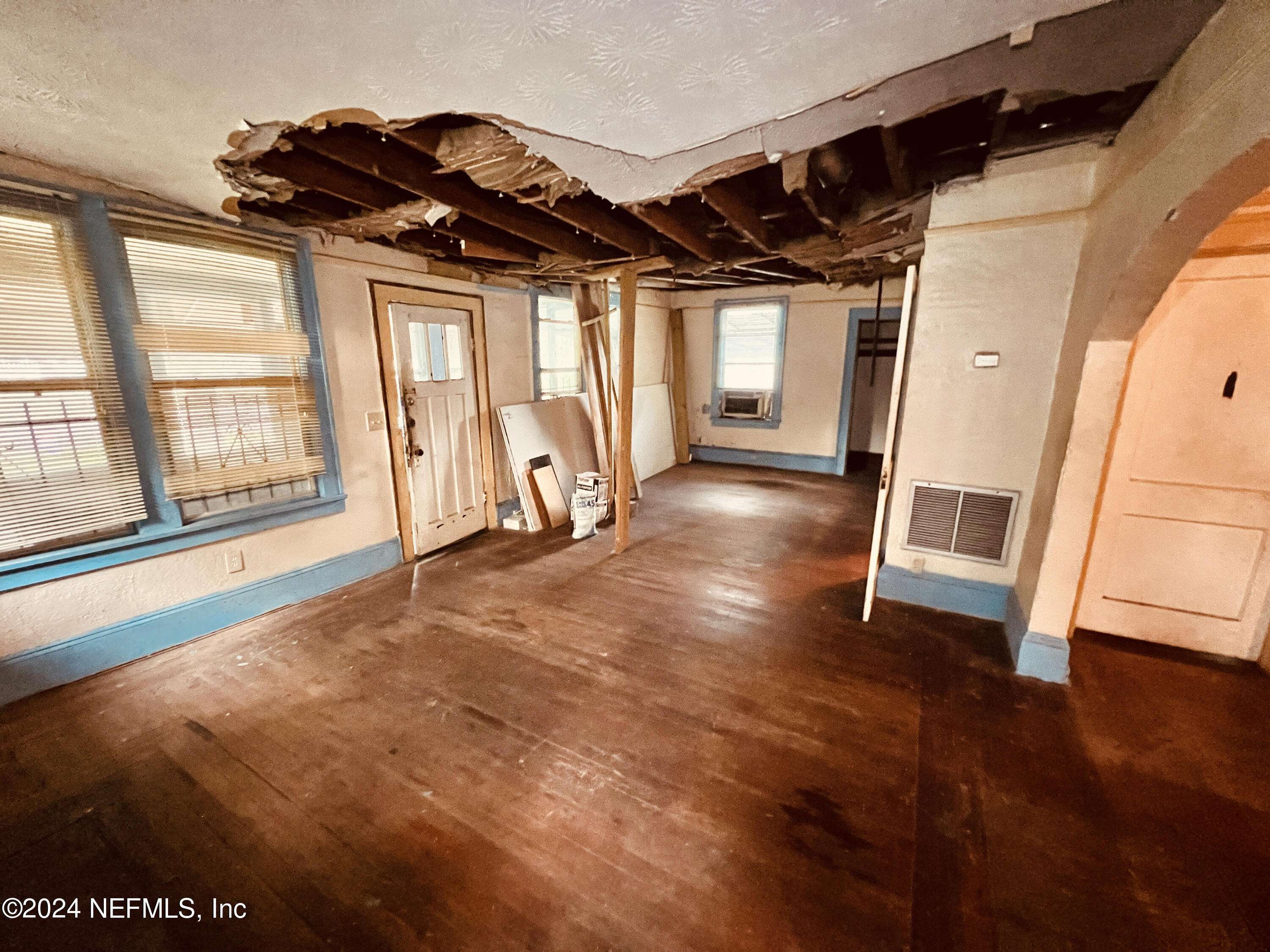 526 LONG BRANCH BLVD, Jacksonville, FL 32206