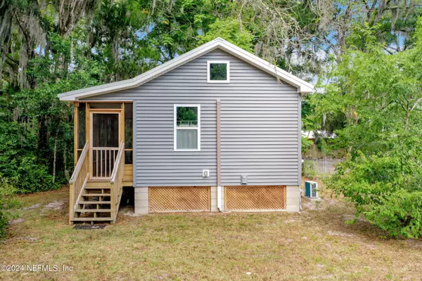 1614 PROSPECT ST, Palatka, FL 32177