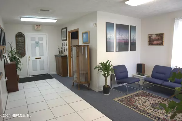 Jacksonville, FL 32208,825 EDGEWOOD AVE W