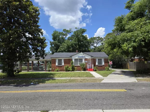 Jacksonville, FL 32208,825 EDGEWOOD AVE W