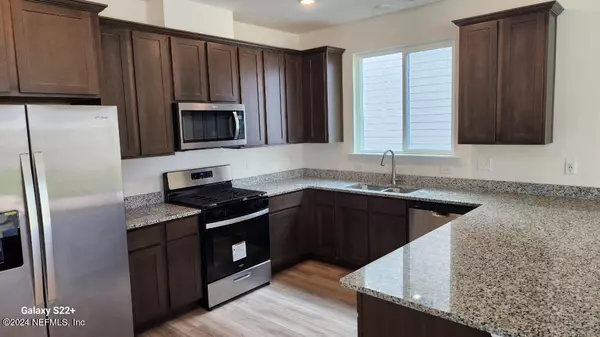 St Johns, FL 32259,102 PEACE RIVER RD