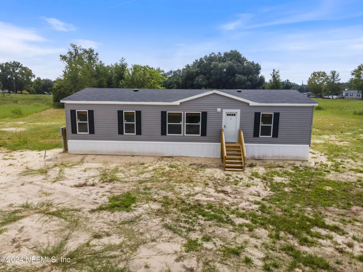 Interlachen, FL 32148,466 COUNTY ROAD 315