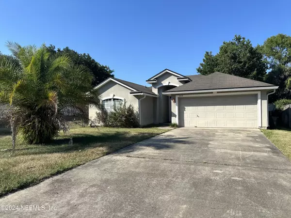 2419 CREEKFRONT DR, Green Cove Springs, FL 32043