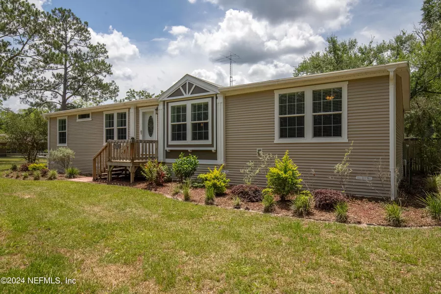 7310 PIERCE RD, Glen St. Mary, FL 32040