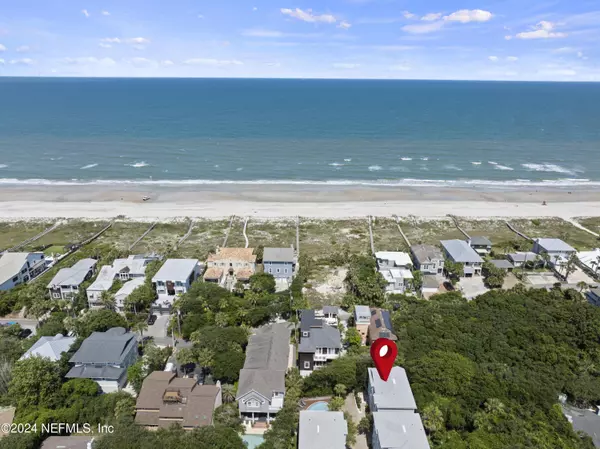 50 BEACH COTTAGE LN, Atlantic Beach, FL 32233