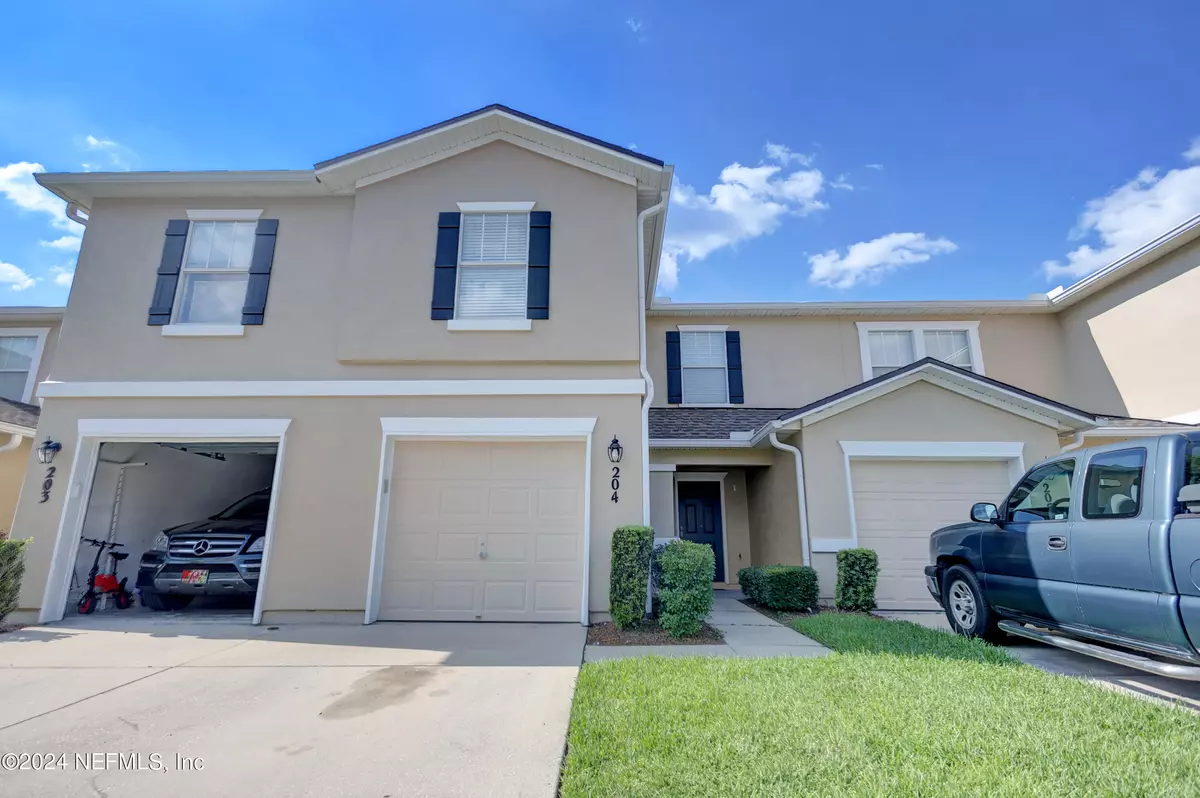 Fleming Island, FL 32003,1500 CALMING WATER DR #204