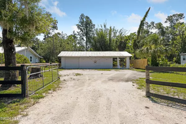 Cross City, FL 32628,615 SE 289TH ST