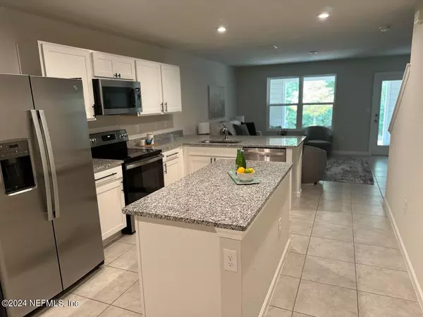 5908 CREEKSIDE CROSSING DR,  Jacksonville,  FL 32210