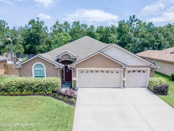 2722 ROYAL POINTE DR,  Green Cove Springs,  FL 32043