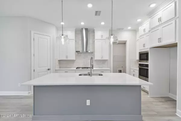 Ponte Vedra, FL 32081,319 SIENNA PALM DR