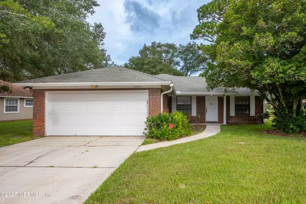 12449 LONG LAKE DR N, Jacksonville, FL 32225