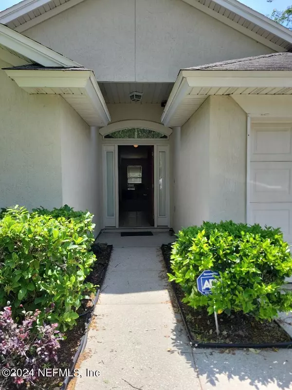 Jacksonville, FL 32218,1450 ELSA DR