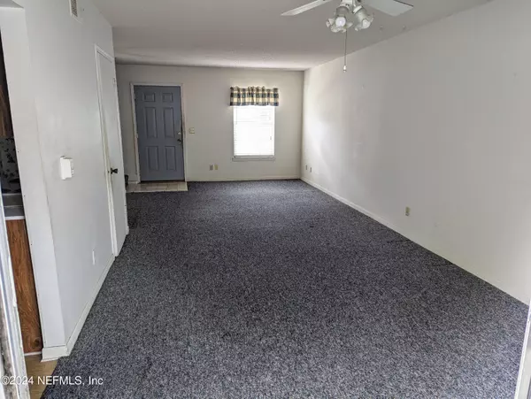 Orange Park, FL 32073,202 KETTERING CT