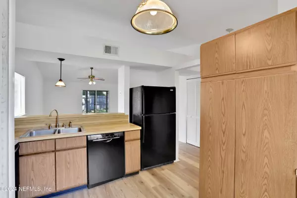 Atlantic Beach, FL 32233,474 AQUATIC DR