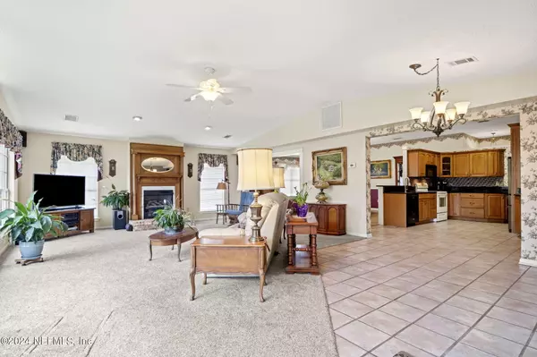 Green Cove Springs, FL 32043,247 CANDLER CT