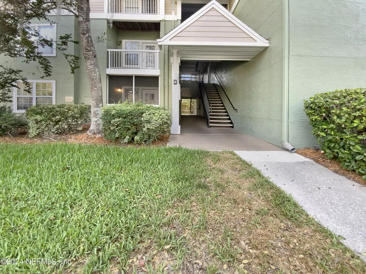 Jacksonville, FL 32256,7701 TIMBERLIN PARK BLVD #615