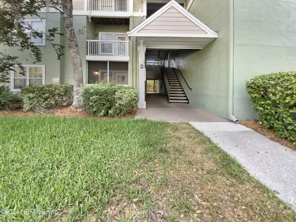 7701 TIMBERLIN PARK BLVD #615, Jacksonville, FL 32256