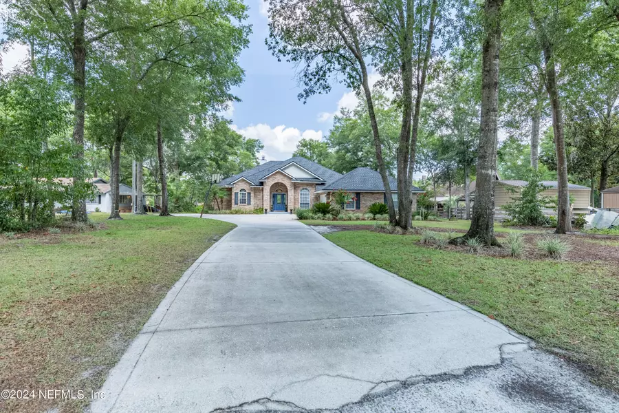 1257 LAKE ASBURY DR, Green Cove Springs, FL 32043