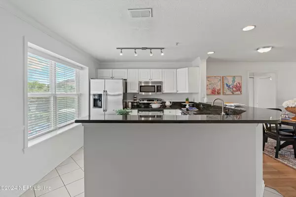 Jacksonville Beach, FL 32250,1412 1ST ST N #209