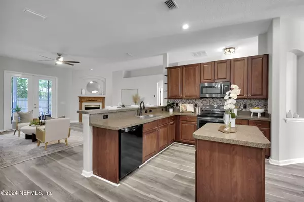 Ponte Vedra, FL 32081,625 BATTLEGATE LN