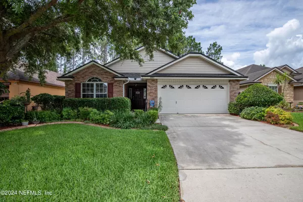 3563 LIVE OAK HOLLOW DR, Orange Park, FL 32065