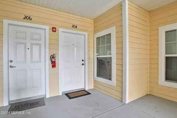 Jacksonville, FL 32256,4998 KEY LIME DR #204