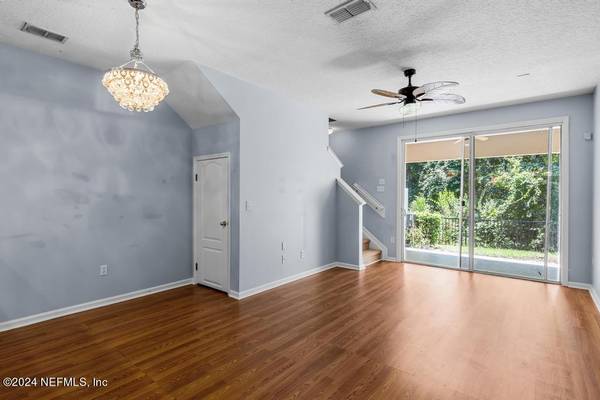 6108 BARTRAM VILLAGE DR, Jacksonville, FL 32258