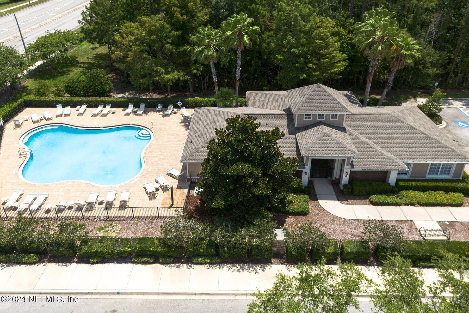 Jacksonville, FL 32216,4111 CROWNWOOD DR