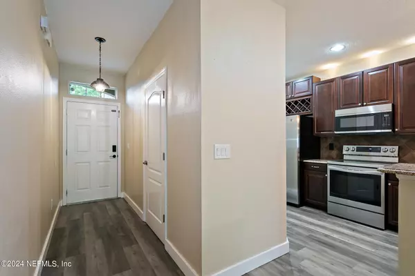 Jacksonville, FL 32258,14879 BARTRAM VILLAGE LN