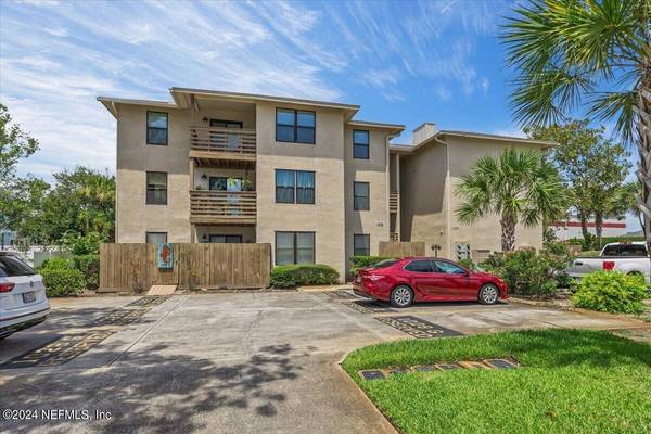 1028 4TH ST N #1B,  Jacksonville Beach,  FL 32250