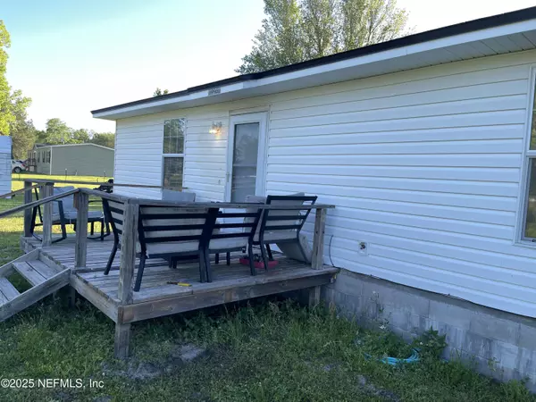 Sanderson, FL 32087,19961 NOAH RAULERSON RD