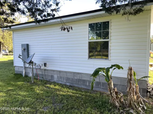 Sanderson, FL 32087,19961 NOAH RAULERSON RD