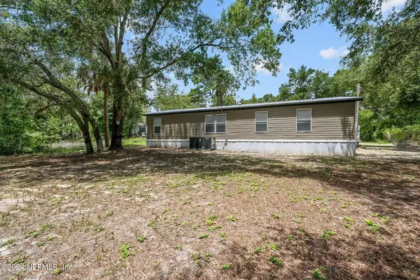 Satsuma, FL 32189,334 RIDGE RD